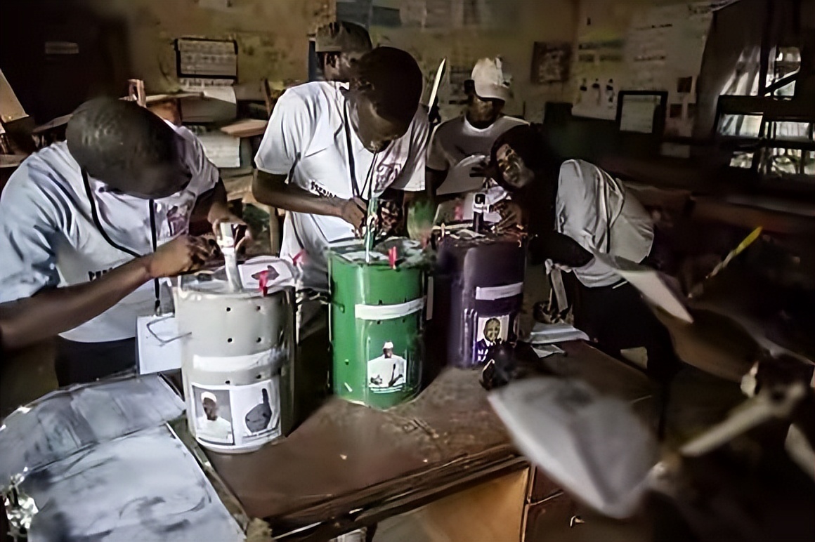 “神医”总统贾梅：论打嘴炮我还没服过谁