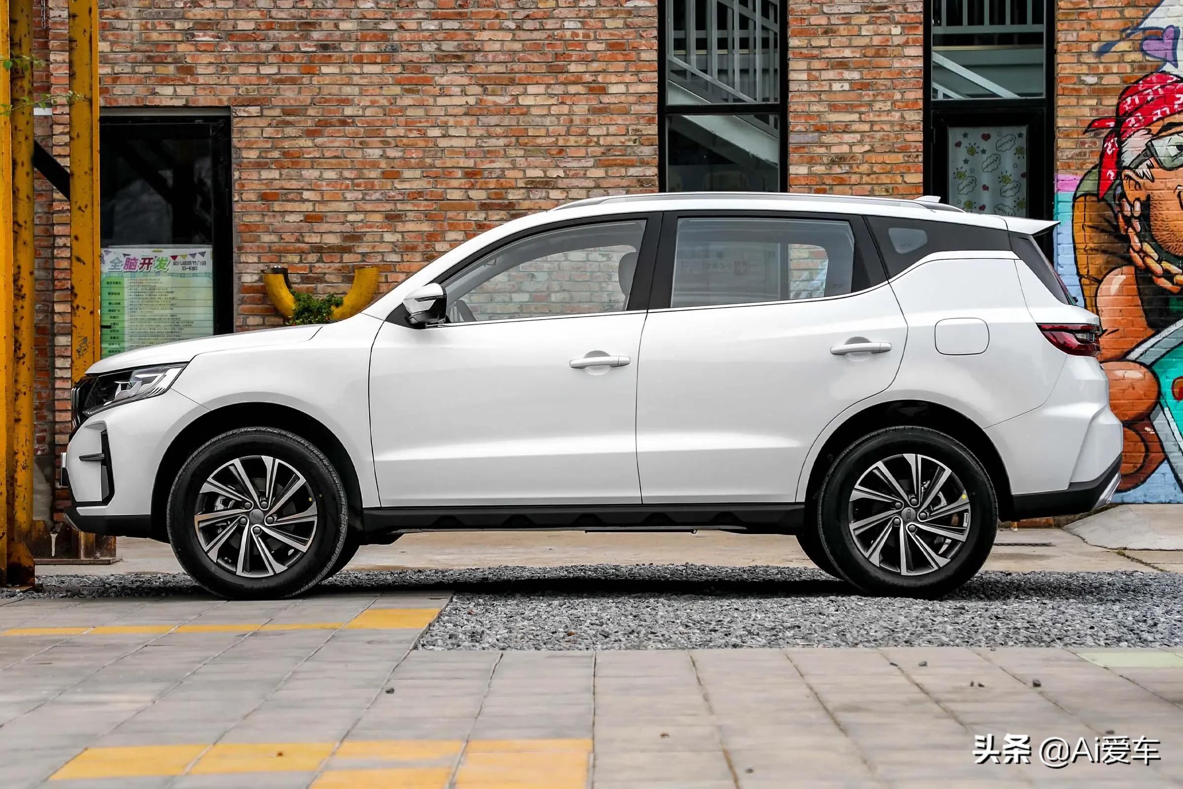 手握13万怒提吉利远景x6,油耗最低的suv吉利远景x6用车感受