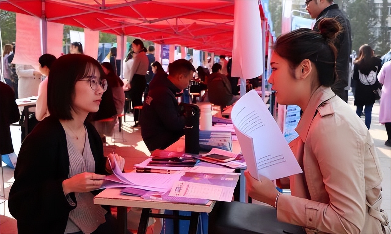 校招跟社招对公司的区别,社招和校招差距大吗