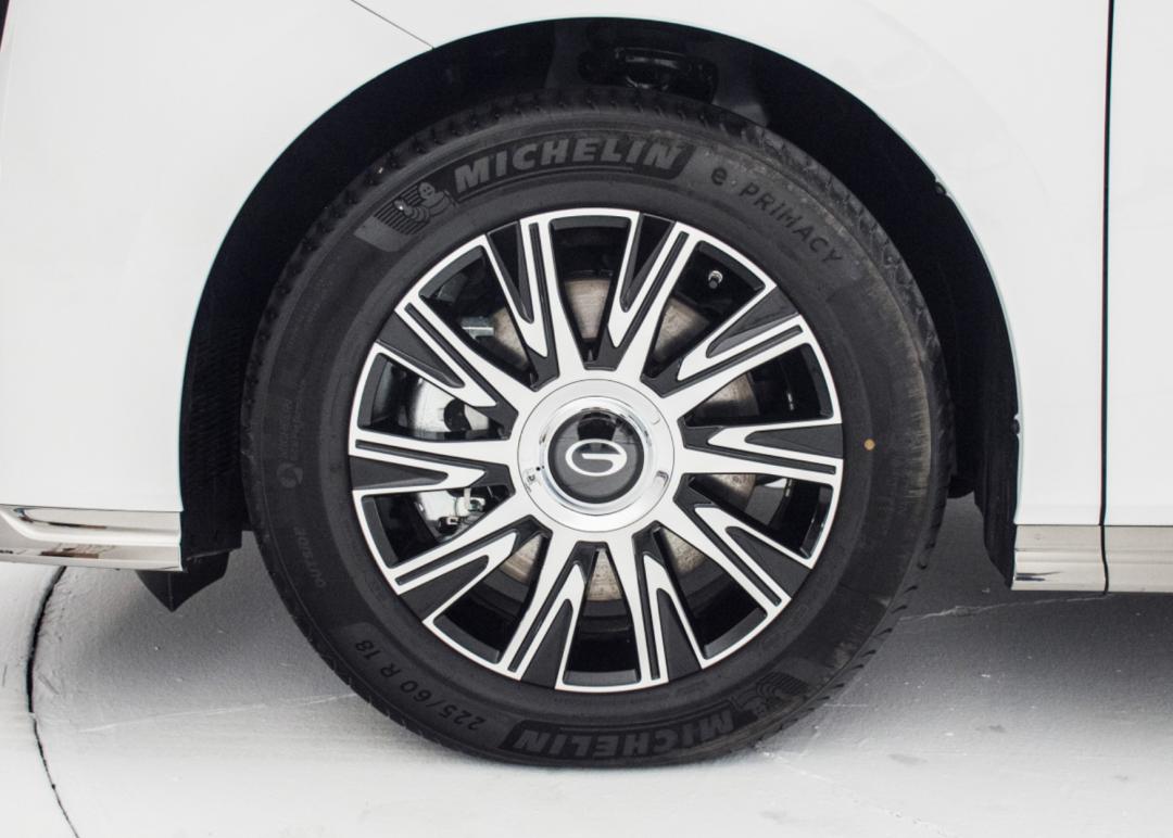 现在新款车配的热门轮胎型号,车展国产轮胎最全配套汇总