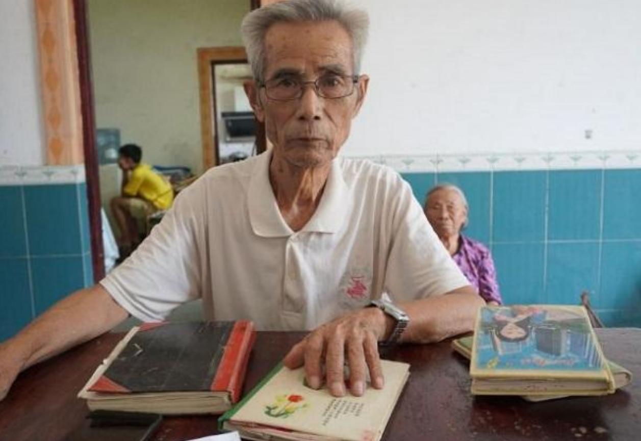 80岁“强奸犯”教师申诉56年：死前还我清白，受害女生为老师喊冤