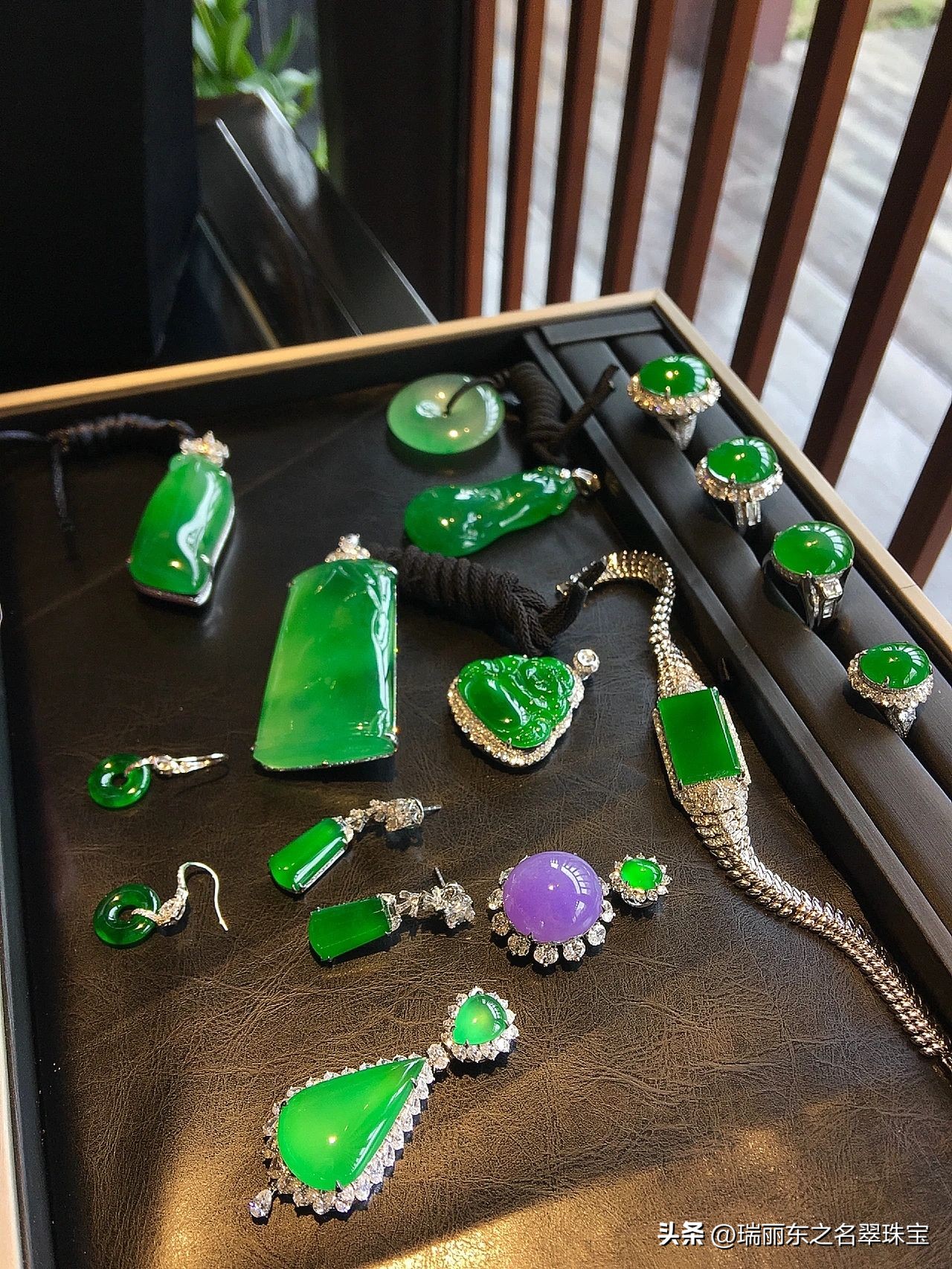 钻石翡翠骗局,翡翠vs钻石谁价值高