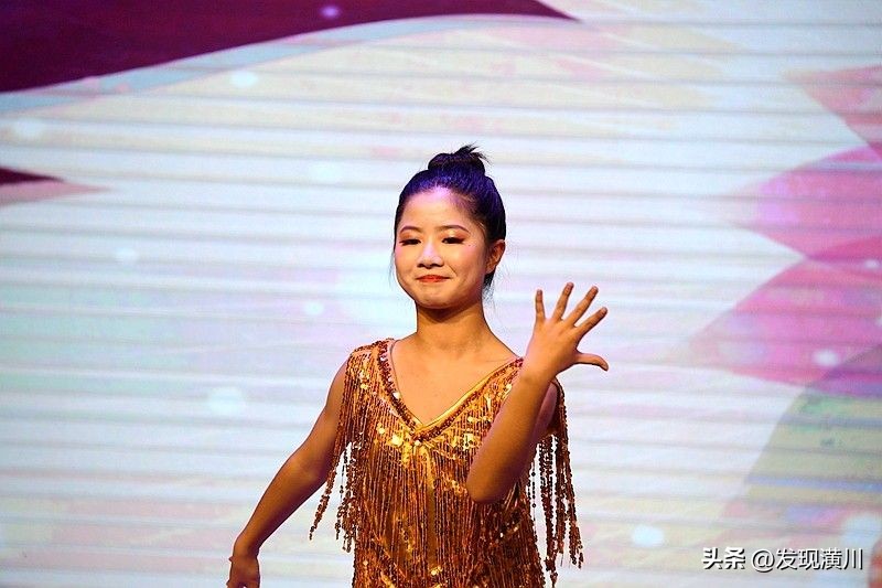 潢川高级中学最美教师,潢川最美教师名单