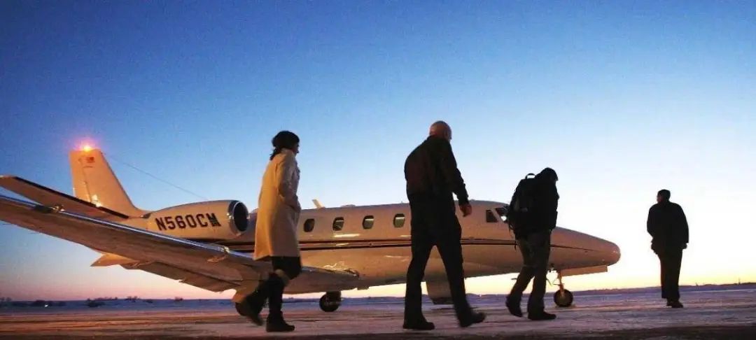 药丸一个50万，补脑一针86万…想续命的顶级富豪被“收割”