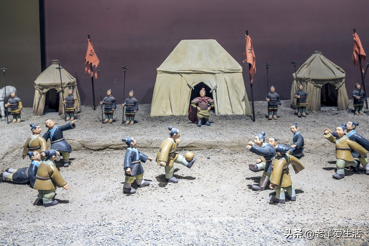 高俅成名后打兄弟,高俅发迹时来运转