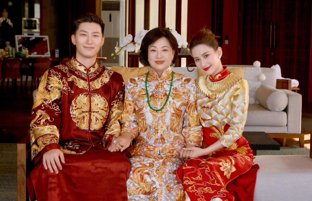 赌王四太三太翡翠项链对比,赌王三太翡翠项链