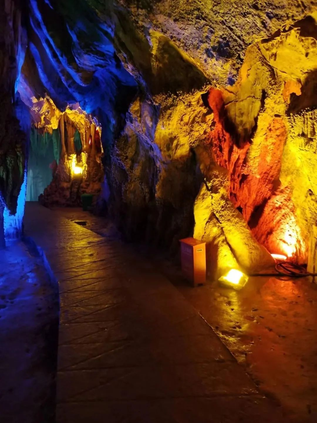 月薪20000住不起汉庭,月薪2万住不起汉庭如家火吗