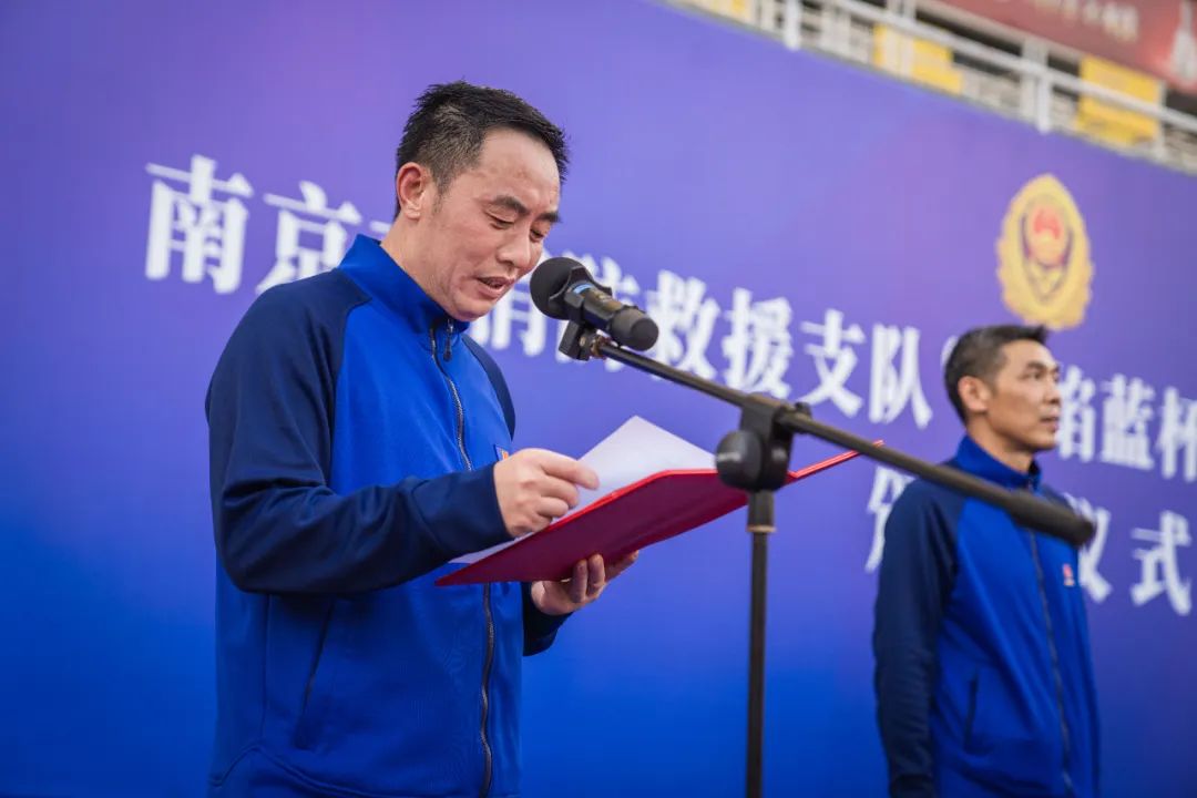 “蓝”骋绿茵“足”够精彩｜南京消防2023年“火焰蓝杯”五人制足球赛圆满落幕