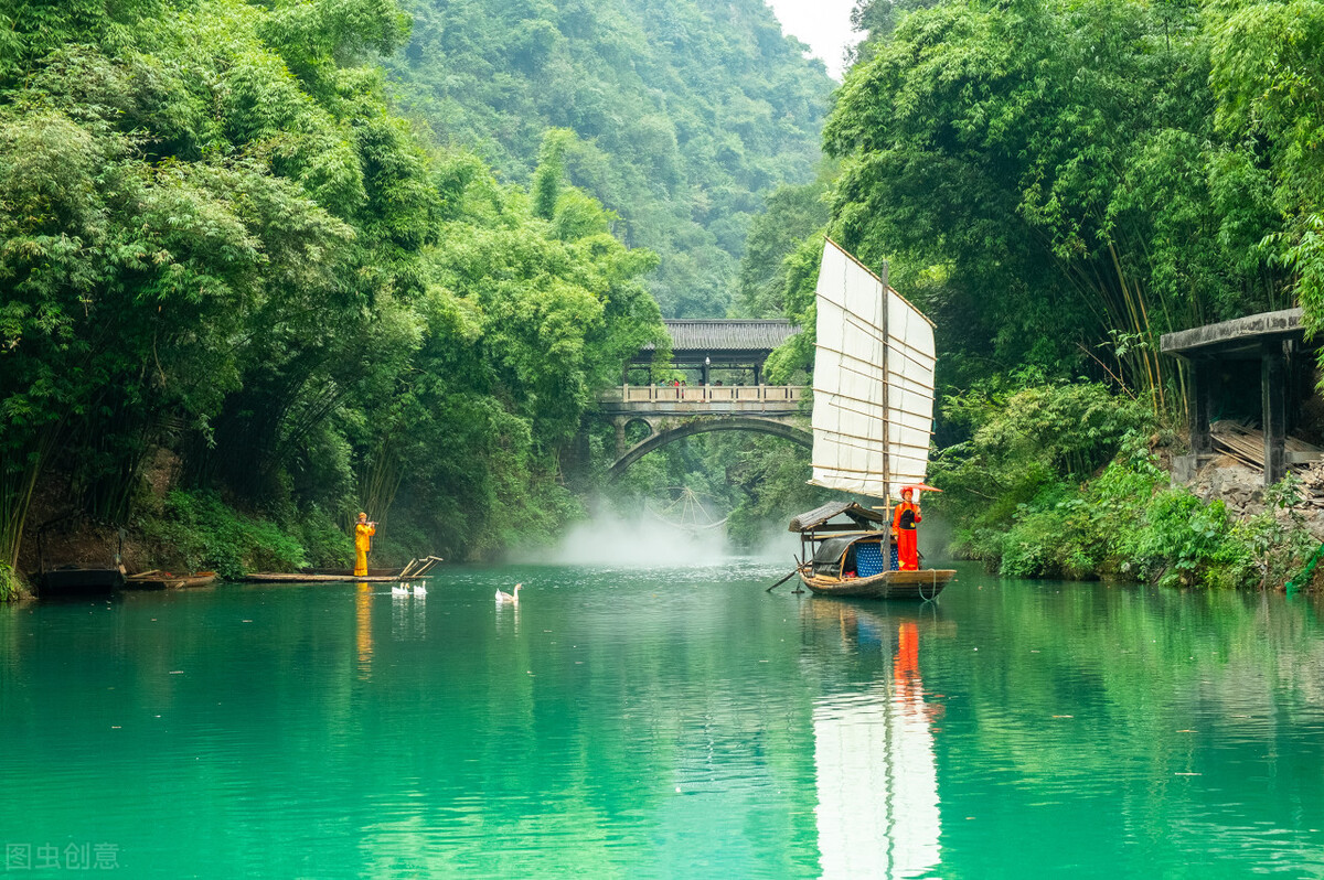 上海至重庆游轮哪个最好,重庆到上海十五天游轮价格表