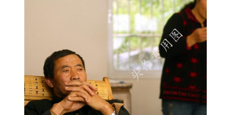 90后女孩哭诉：在大学和黑人处了3年对象，再无人愿意和我交往了