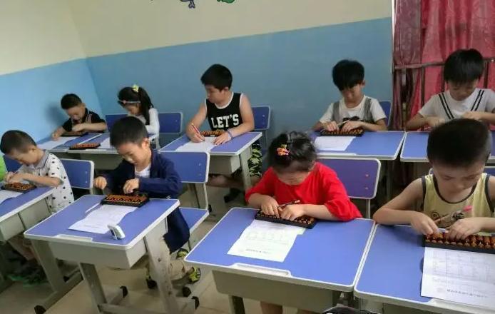 河南8岁神童何雪豪被军校录取,中国神童何雪豪现在什么军衔