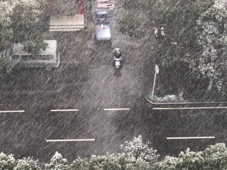 “解放军军演不会阻止访问”圣文森特总理窜台，汪文斌把话挑明