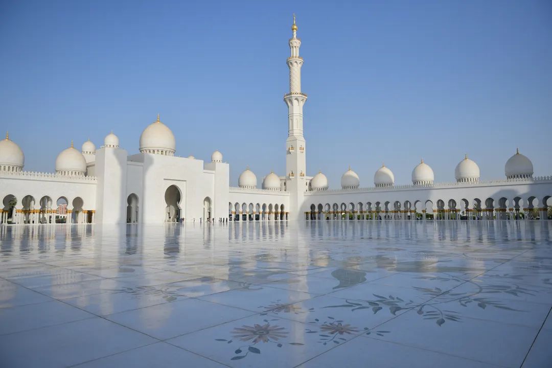 V世界｜夏天，在阿布扎比的11个“极致”体验