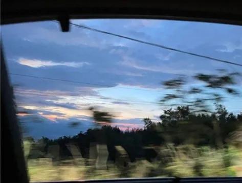 每天除了玩手机不知道干什么,一个人除了玩手机还能干啥