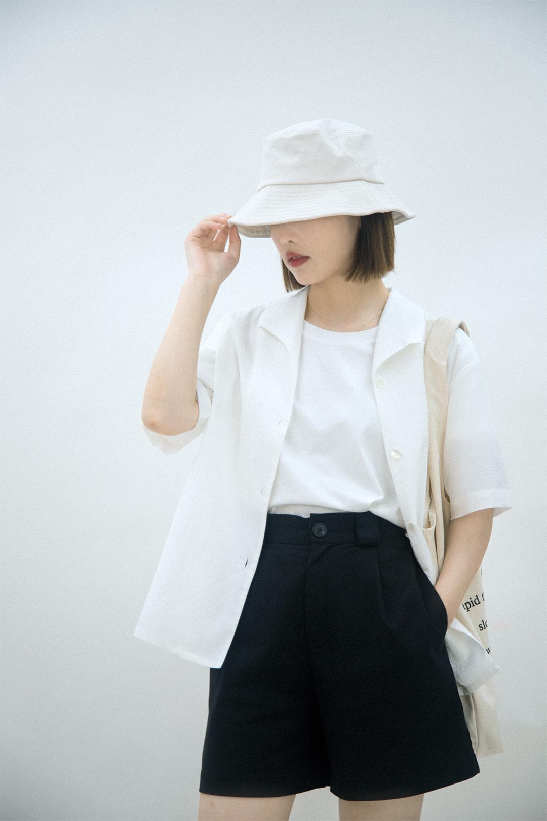 胶囊衣橱春季穿搭,夏日简单实用一衣多穿