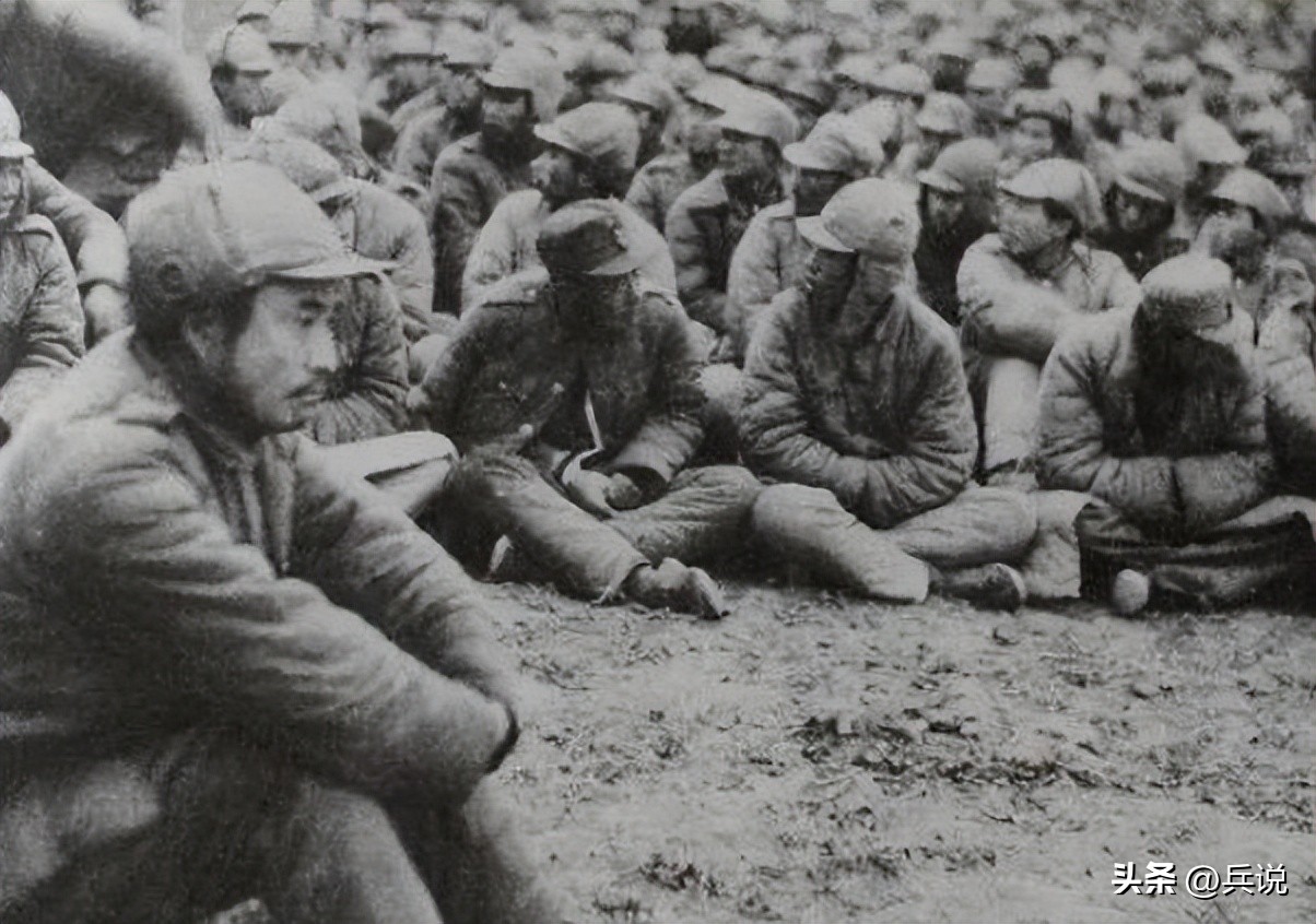 军官乔装打扮,蒋军官