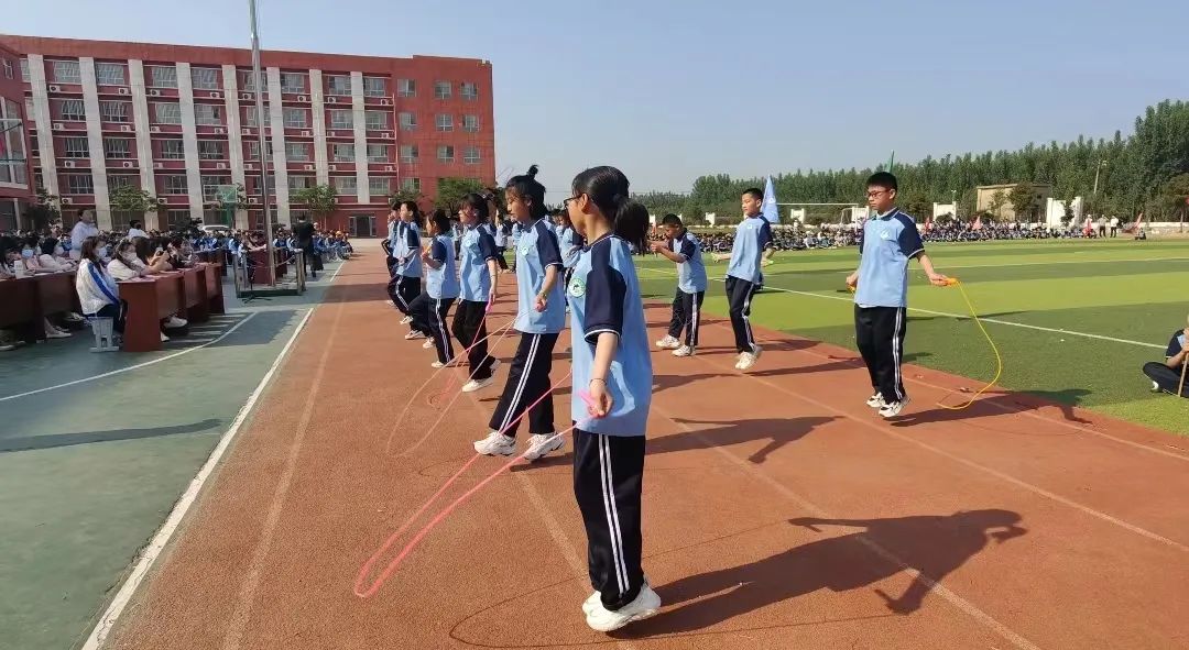 江河实验学校艺术节开幕,东平县实验中学运动会开幕