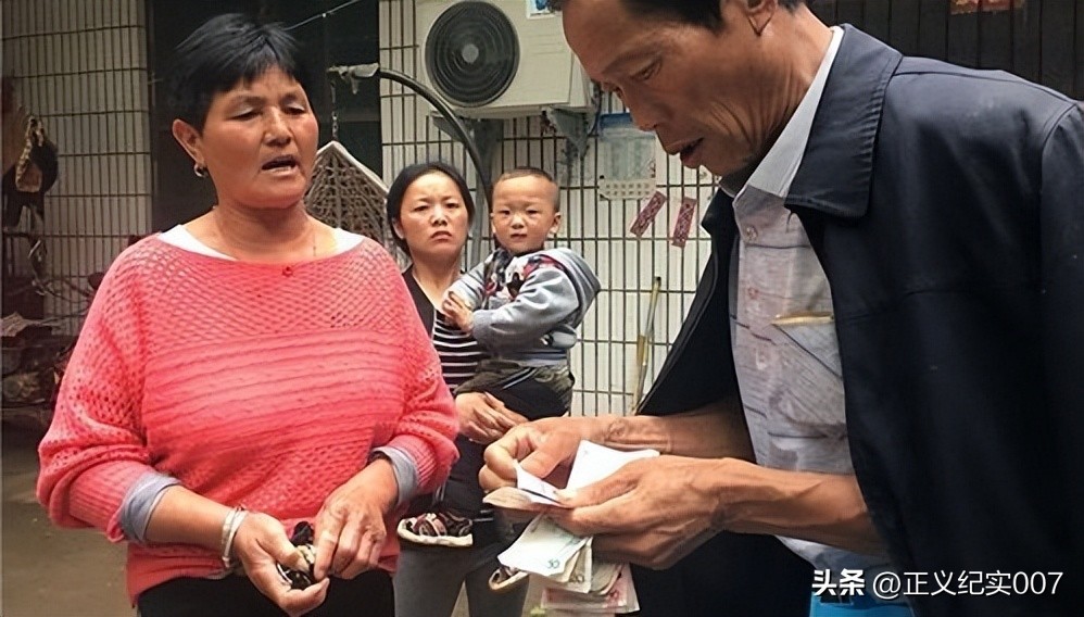 12岁女孩上山割蒿草却遭哑巴袭击,12岁女孩上山割草遭遇袭击