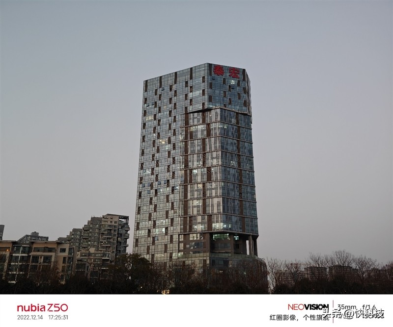 努比亚z50ultra85mm镜头效果,努比亚z50采用经典红圈镜头设计