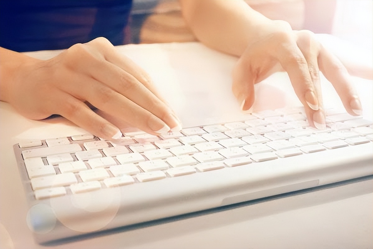 什么输入法有ios键盘布局,最干净快速的ios输入法