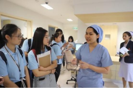 专科应届毕业生找什么工作比较好,专科毕业生找工作难的现象很普遍