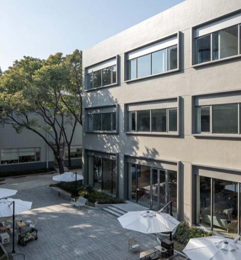 上海这次真的火了！蔚来交付中心！网友：占地超过12000平方米！