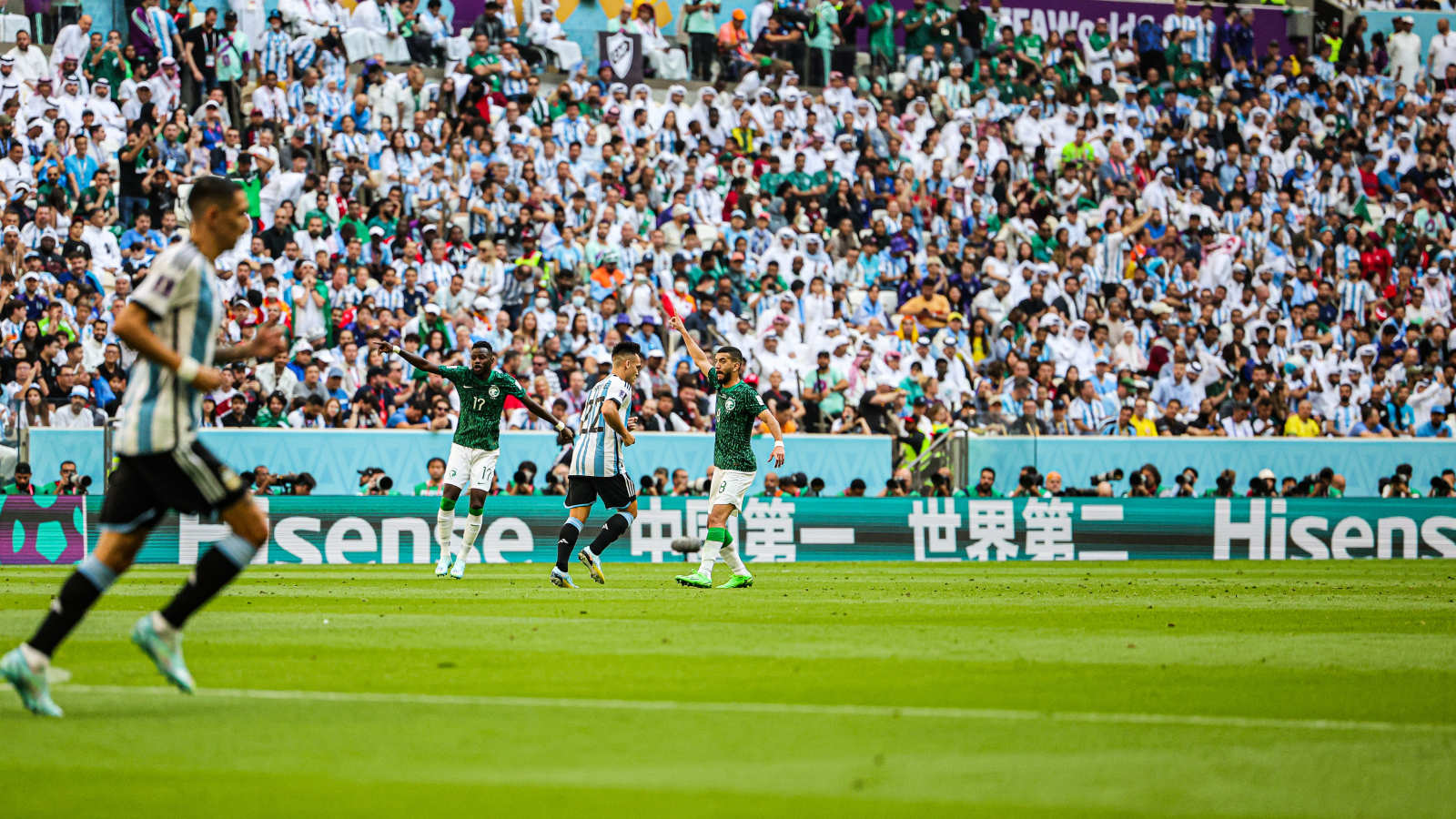 沙特击败阿根廷队,沙特队2-1击败阿根廷队