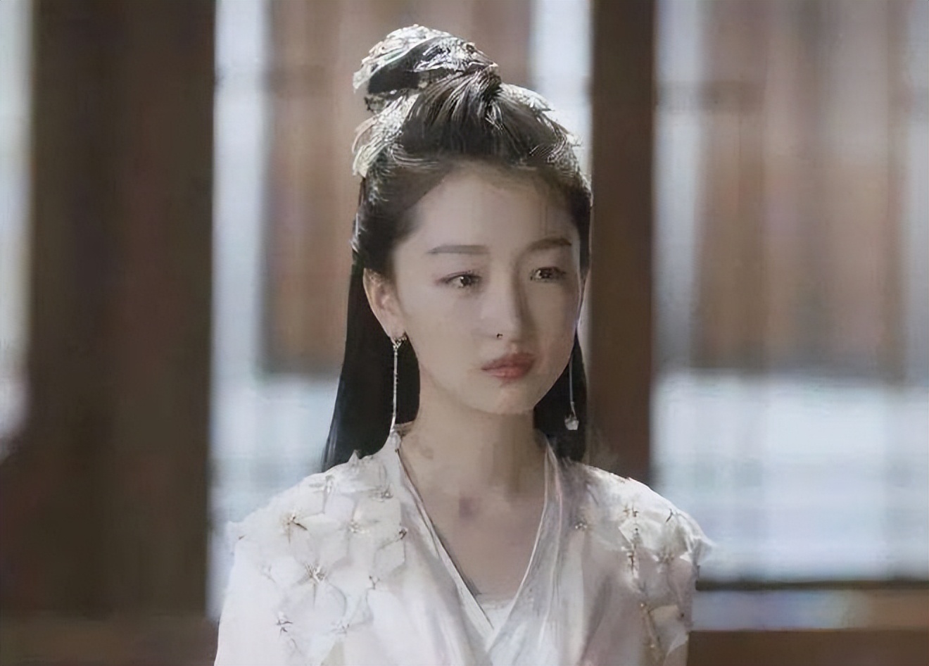 92年的迪丽热巴杨紫周冬雨,90后小花杨紫迪丽热巴周冬雨