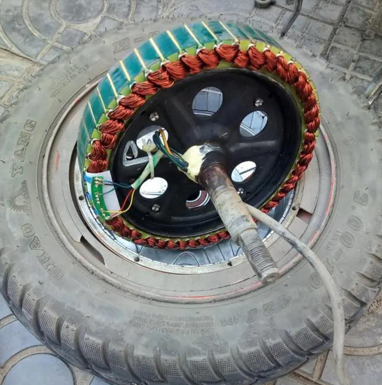 买电动车看价格还是看品牌,买高续航电动车还是自己配好