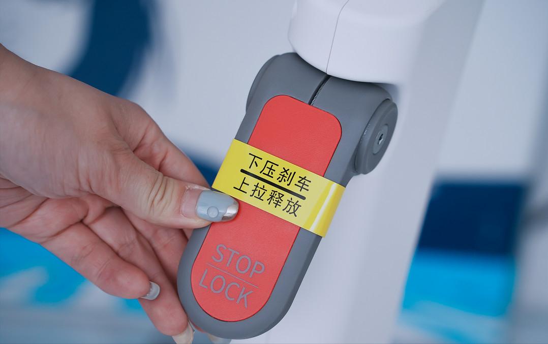 动感单车伤到膝盖了会不会很严重,动感单车不站着骑对膝盖有伤害吗