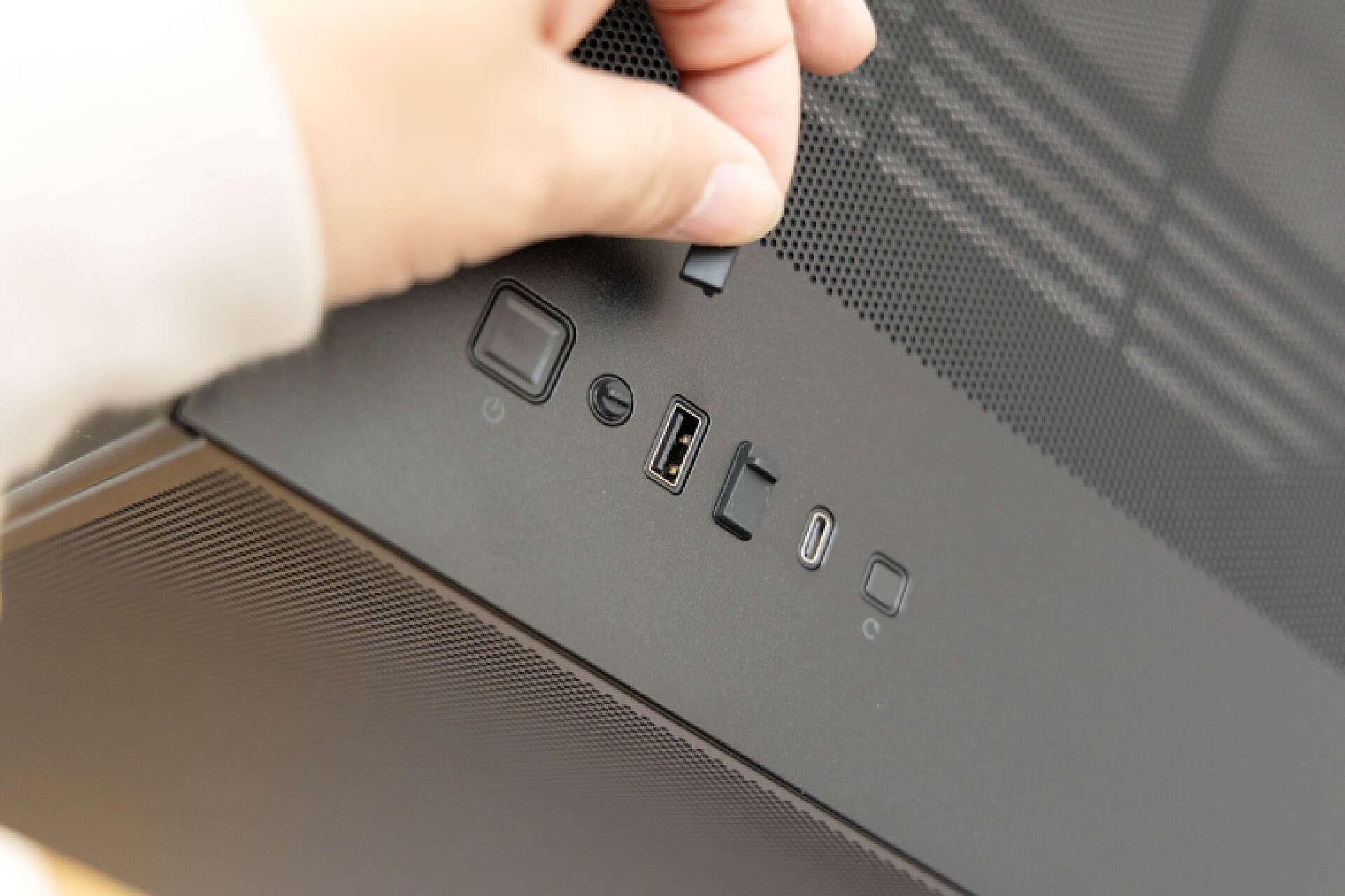 全塔海景房机箱,安钛克机箱c8海景房