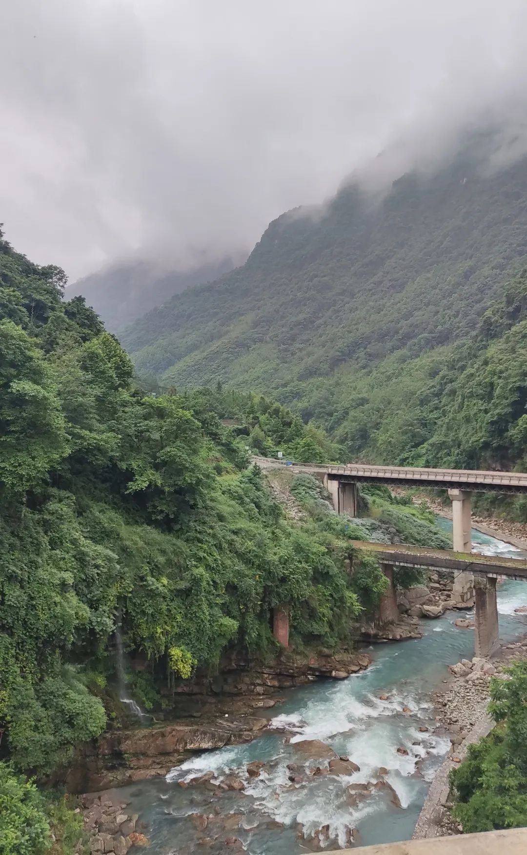 崇州山里新发现的天然景区,崇州的田园风光