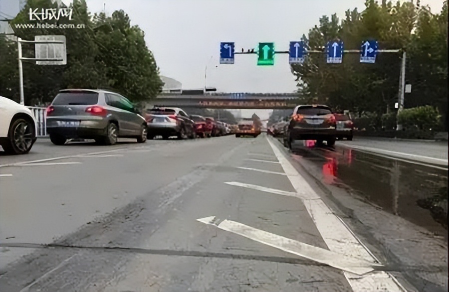 交警提醒开车遇到锯齿车道,锯齿车道怎么处理违章