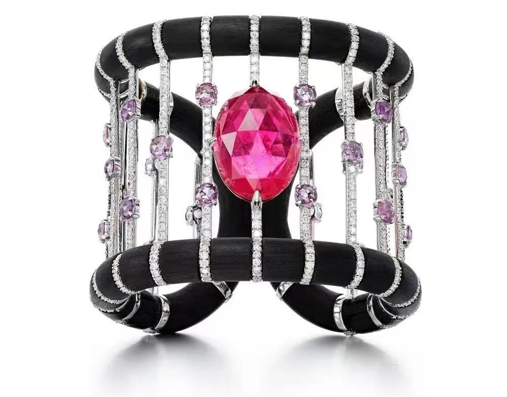 珠宝今年流行色,2017秋冬流行色该怎么与珠宝搭配