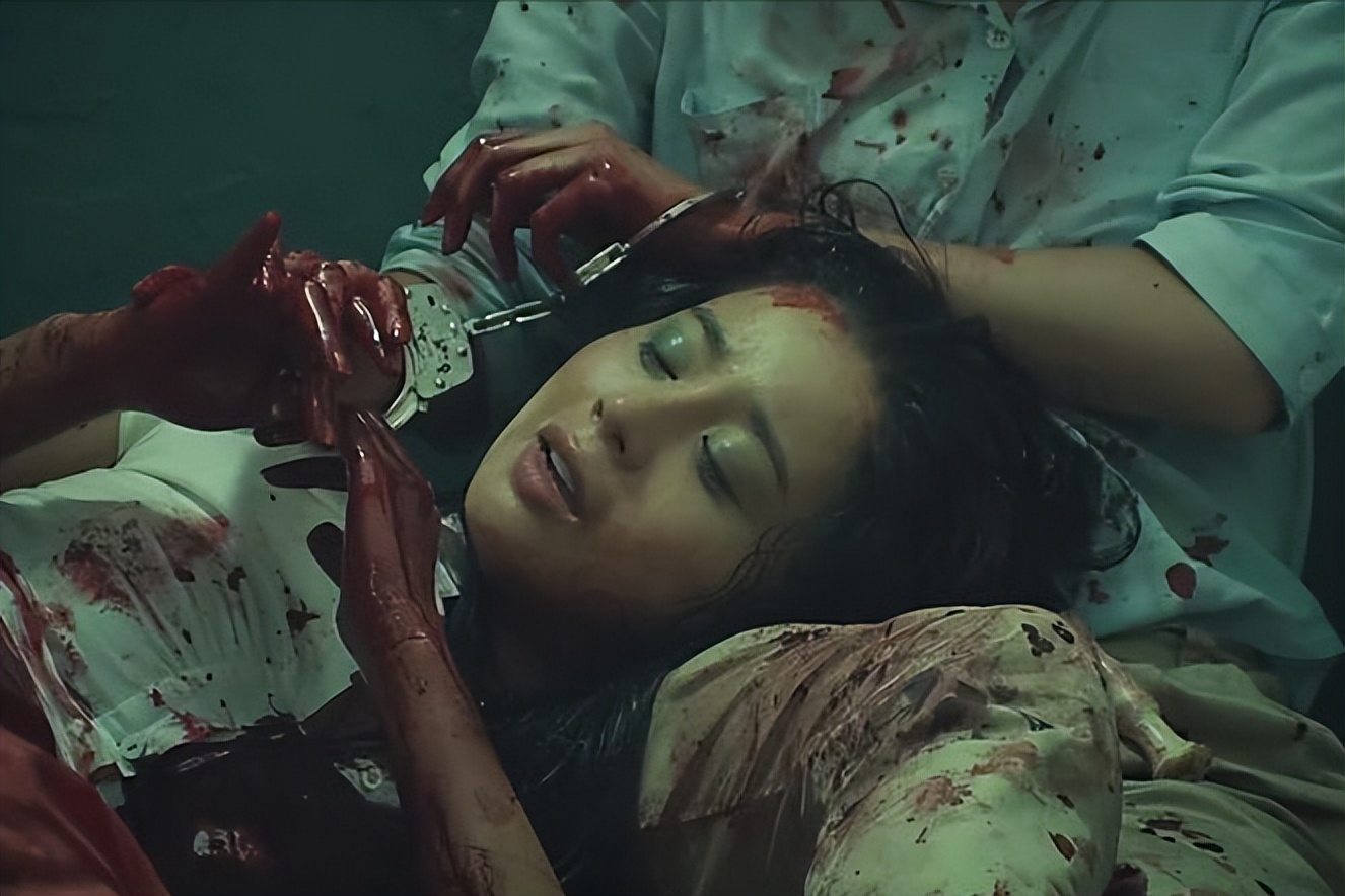 闊╁浗鐢靛奖涓殑榛戣。缇庡コ,闊╁浗鐢靛奖铔囪潕缇庝汉