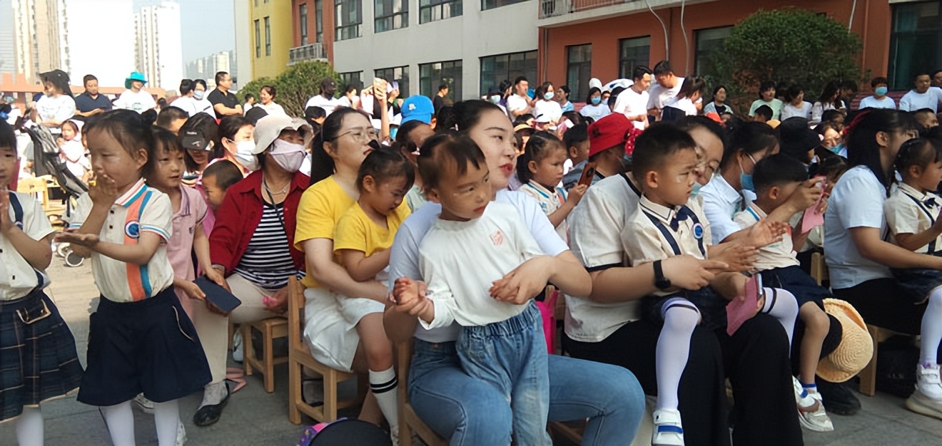 倾听儿童相伴成长幼儿园课程,倾听儿童相伴成长幼儿园小班视频