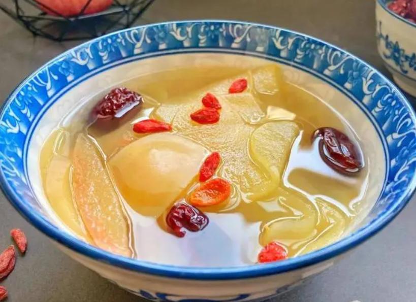 苹果煮熟了吃都有哪些好处和坏处,每天吃一个煮熟的苹果有什么功效