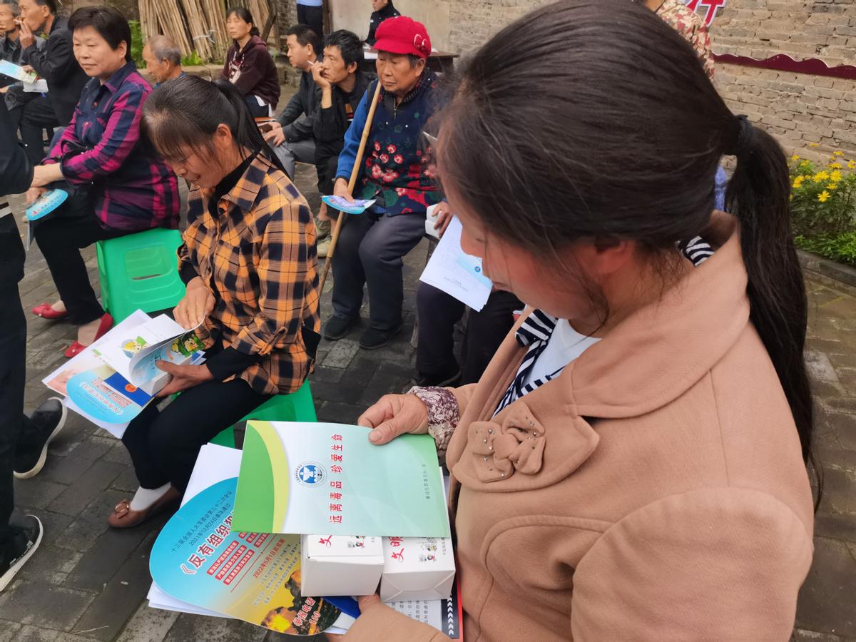 禁毒宣传不停歇筑牢寄递安全网,禁毒宣传进工地识毒防毒入人心