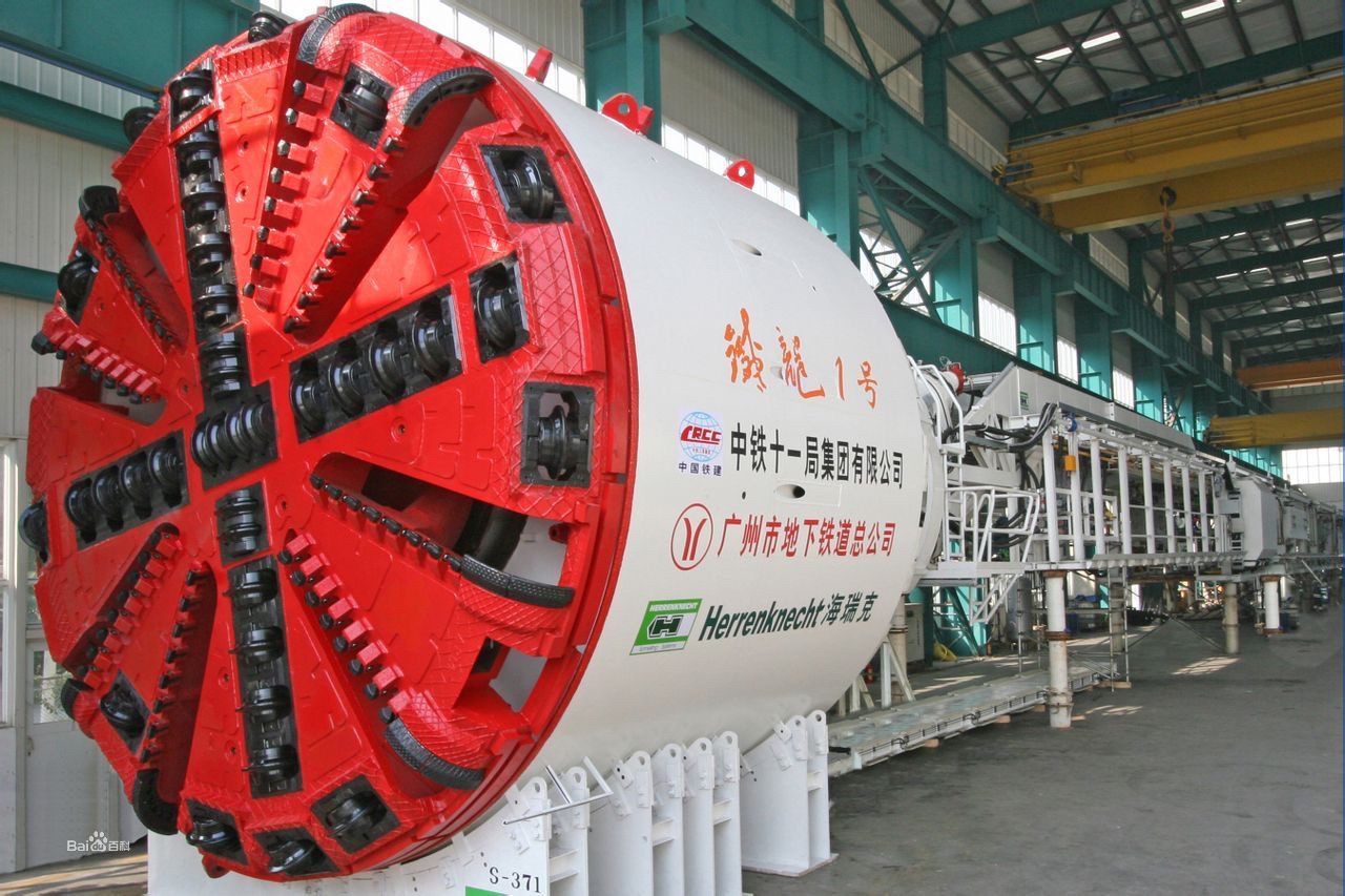 振华重工称霸全球,突破垄断令西方震惊