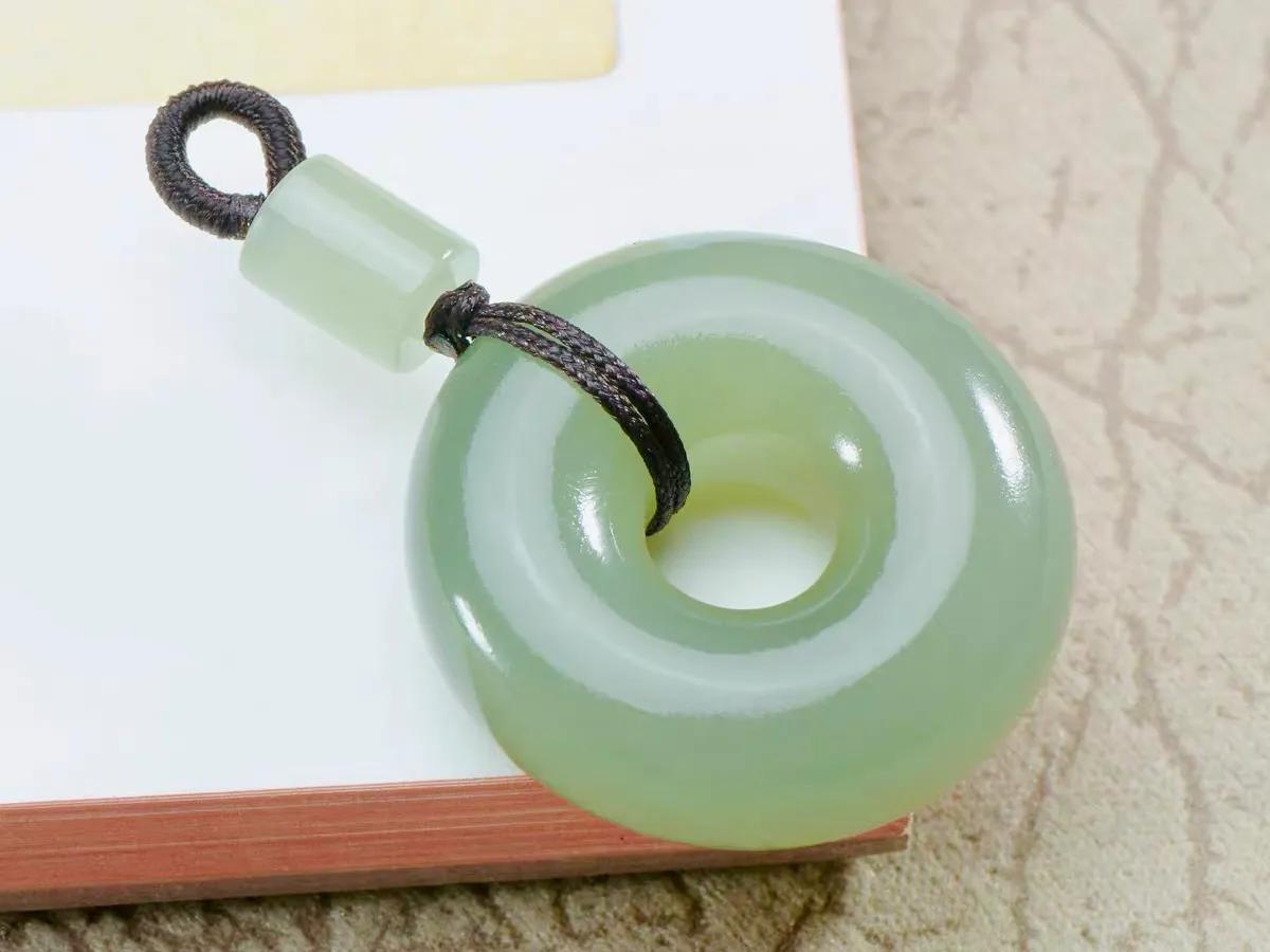 一块金镶玉,和田玉金镶玉一般都是韩料吗