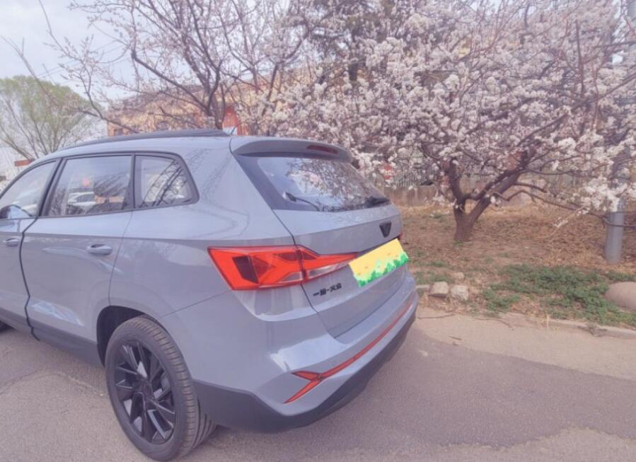 捷达vs7点烟器左边接口,捷达17款改装点烟器