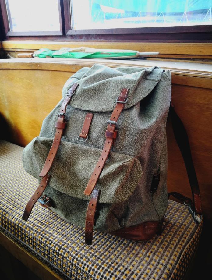 歪果网友分享童年回忆照片,外国网友分享意外翻出的东西