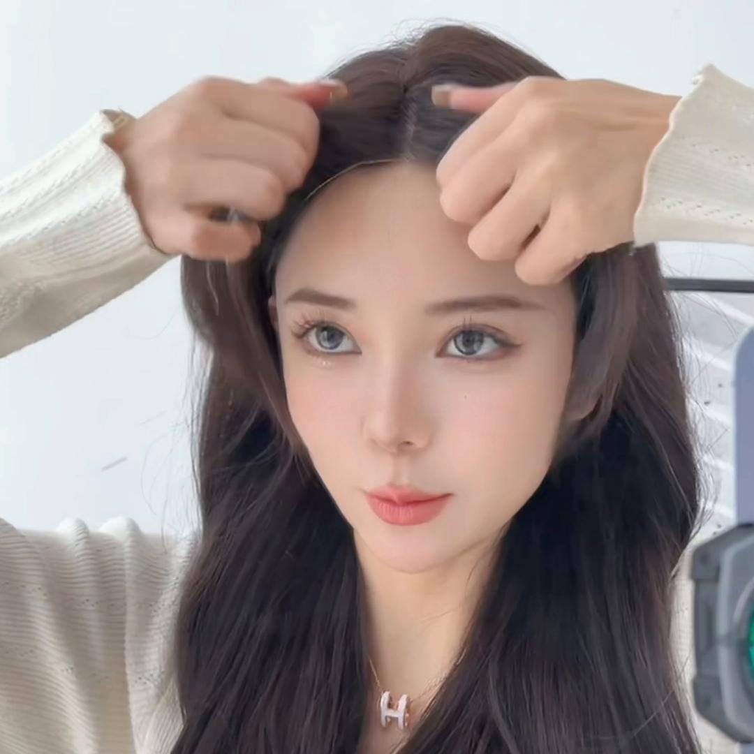 蛋卷半扎高马尾教程,半扎甜妹的高马尾