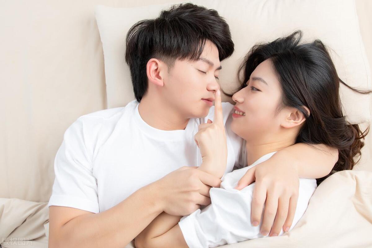 2008年老门卫刀劈离异女到底是强奸还是*交性**易引发纠纷各执一词