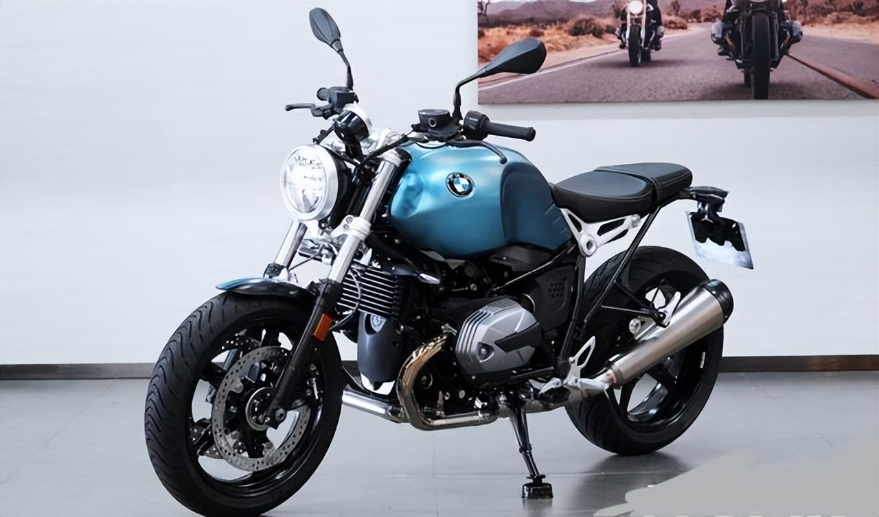 排量300到500最适合摩旅的摩托车,经典小排量5000块摩托车推荐