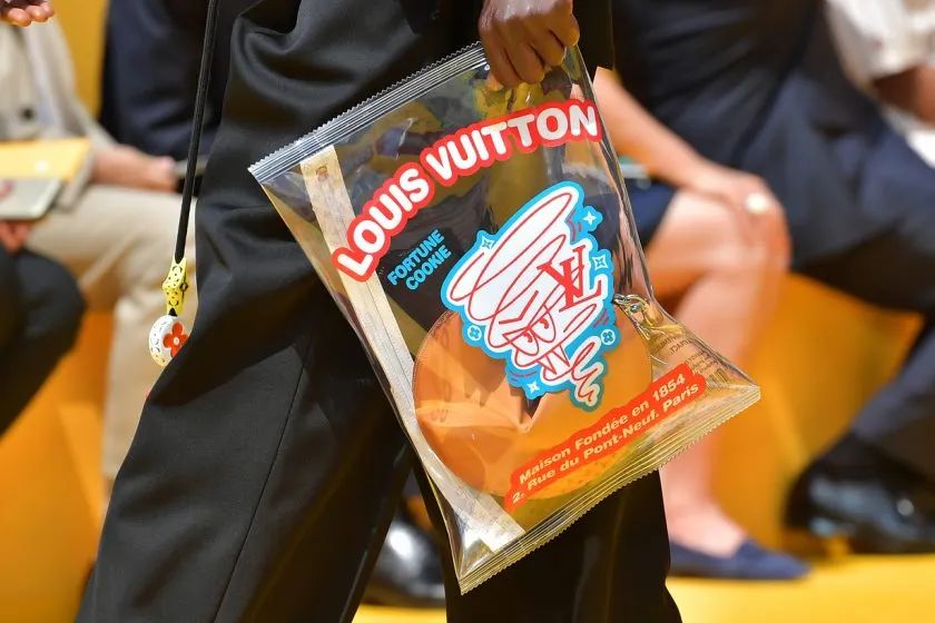 巴黎时装周男模体态,巴黎时装周2019泳装秀