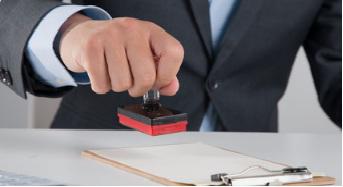 老板的女儿给我升职,威胁我离婚,我该怎么办