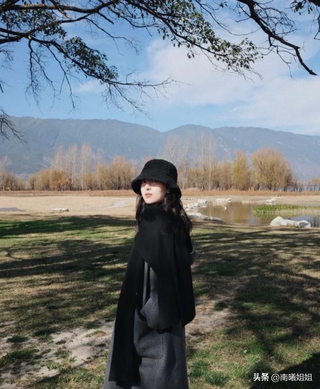 显脸小的帽子戴法,为什么有人戴帽子显脸大