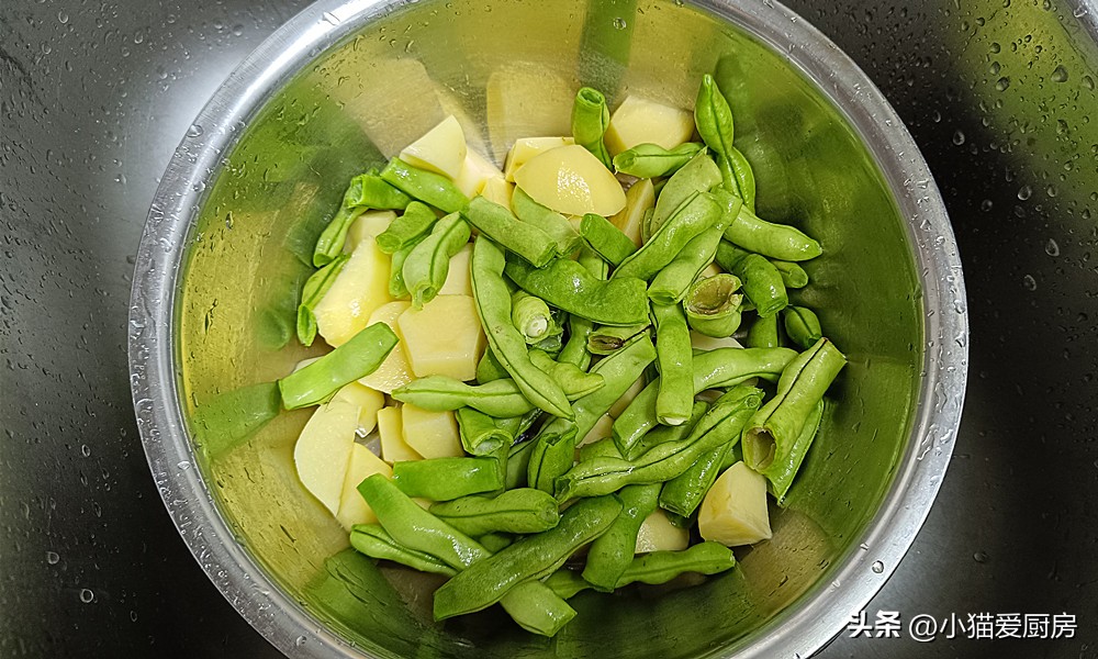 乡下洋芋豆角焖饭,洋芋豆角焖饭下饭菜
