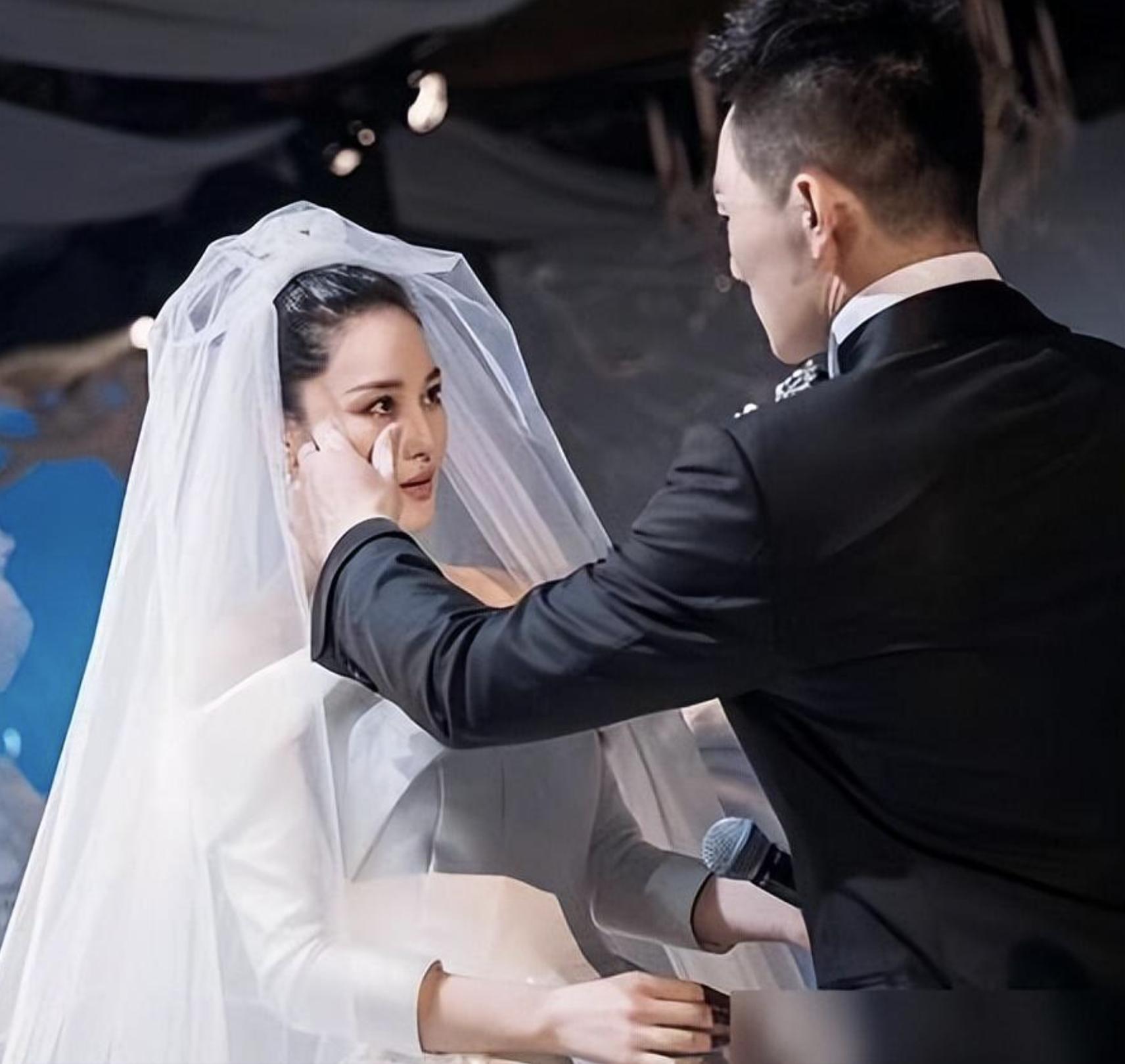 张馨予被喊军嫂造型,张馨予被洗白完整版